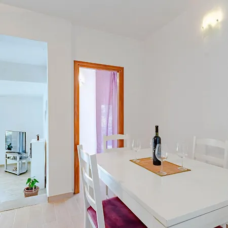 Holiday home Lovely In With House Sea View *